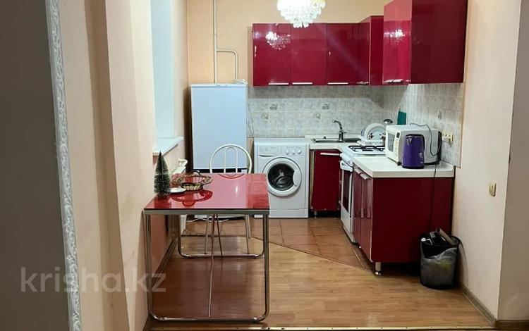 2-комнатная квартира · 60 м² · 6 этаж, Сабита Муканова 227 за 280 000 ₸ в Алматы, Алмалинский р-н — фото 2