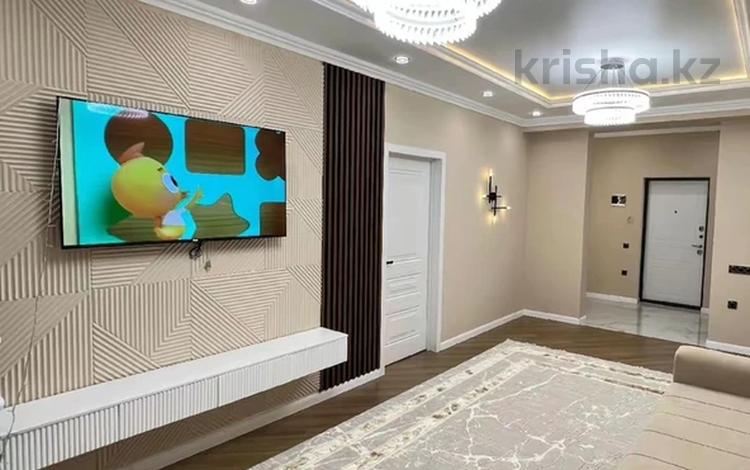 2-комнатная квартира · 55 м² · 7/12 этаж, проспект Абая 165 — Тургут Озала за 400 000 ₸ в Алматы, Алмалинский р-н — фото 2