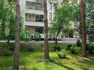 4-бөлмелі пәтер · 200 м² · 2/6 қабат, мкр Баганашыл, Санаторная 34, бағасы: 800 000 ₸ в Алматы, Бостандыкский р-н