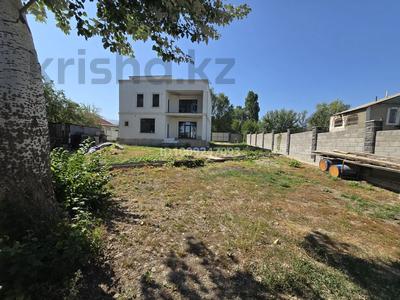 Отдельный дом · 4 комнаты · 350 м² · 9.5 сот., мкр Акжар за 400 000 〒 в Алматы, Наурызбайский р-н