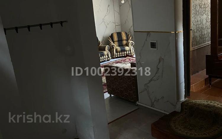 Отдельный дом · 2 комнаты · 150 м² · 1 сот., мкр Сарыкамыс, Малика габдулина 16 за 200 000 ₸ в Атырау — фото 2
