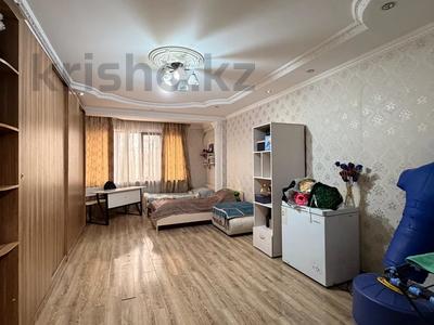 4-комнатная квартира · 104 м² · 4/8 этаж, Алтын ауыл 8 за 35 млн 〒 в Каскелене