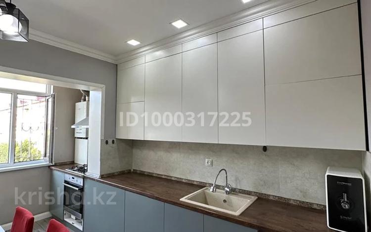 4-комнатная квартира · 90 м² · 4/5 этаж, 8 Марта за 38 млн ₸ в Шымкенте, Аль-Фарабийский р-н — фото 2