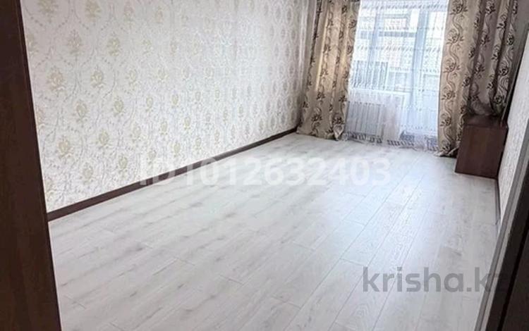 1-бөлмелі пәтер · 45 м² · 8/9 қабат, мкр. Алтын орда, Батыс2 16 — Возле школы Назарбаева, бағасы: 130 000 ₸ в Актобе — фото 2