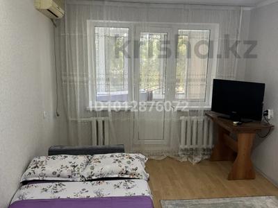 1-комнатная квартира · 31 м² · 2/5 этаж, Абая 52 за 10 000 ₸ в Уральске, мкр Школьник