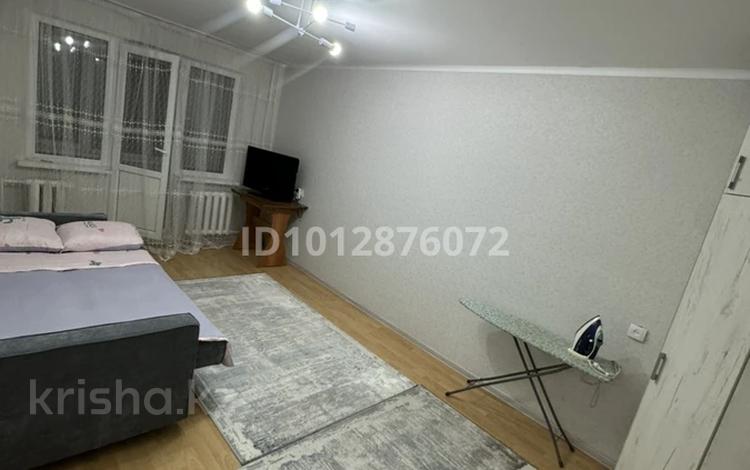 1-комнатная квартира · 31 м² · 2/5 этаж, Абая 52 за 11 000 ₸ в Уральске, мкр Школьник — фото 10
