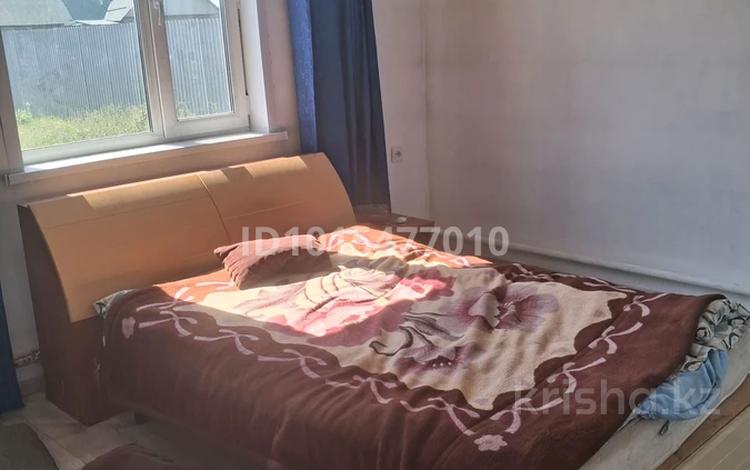Отдельный дом · 3 комнаты · 72 м² · 10 сот., Карабаева 28 — 5 звезд магазин, мойка за 16.5 млн ₸ в Усть-Каменогорске, Ахмирово — фото 2