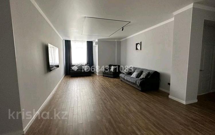 6-комнатная квартира, 220 м², 9/11 этаж, 19-й мкр 35 за 80 млн 〒 в Актау, 19-й мкр — фото 20