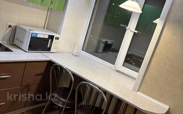 1-комнатная квартира · 35 м² · 4/5 этаж, мкр Новый Город, Бухар Жырау 79 — Вокзал -45 квартал за 10 000 〒 в Караганде, Казыбек би р-н — фото 30