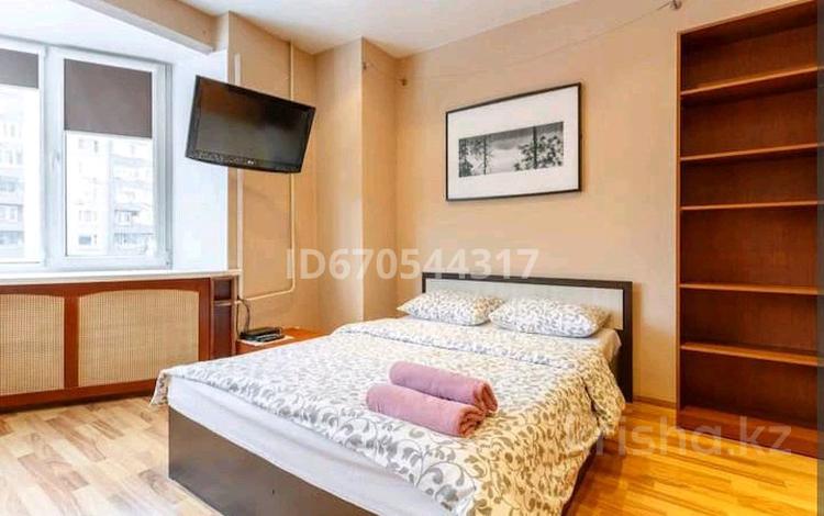 2-комнатная квартира · 65 м² · 3/6 этаж, мкр 12, Мангилик ел 350 за 15 000 〒 в Актобе — фото 2