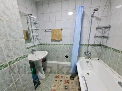 4-комнатная квартира · 100 м² · 2/5 этаж, Иляева 50 — Роддом за 180 000 ₸ в Шымкенте, Аль-Фарабийский р-н