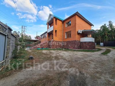 Жеке үй · 7 бөлме · 450 м², Акжайык 18, бағасы: 80 000 ₸ в Бурабае
