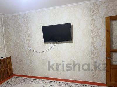 2-комнатная квартира · 52 м² · 1/5 этаж, 3-й микрорайон, 3-й микрорайон 3 — Баян-Сұлудың артандағы үй. за 21.8 млн ₸ в Шымкенте, Туран р-н
