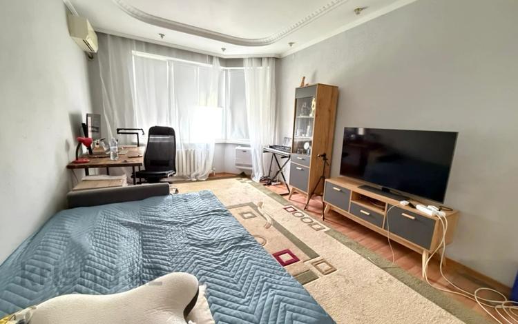2-бөлмелі пәтер · 54 м² · 7/12 қабат, мкр Жетысу-3 50 — Абая, бағасы: 37.5 млн ₸ в Алматы, Ауэзовский р-н — фото 9