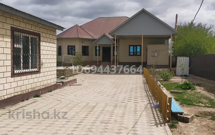 Жеке үй · 11 бөлме · 200 м², Милиратор 126 — Возле маста, бағасы: 300 000 ₸ в  — фото 2