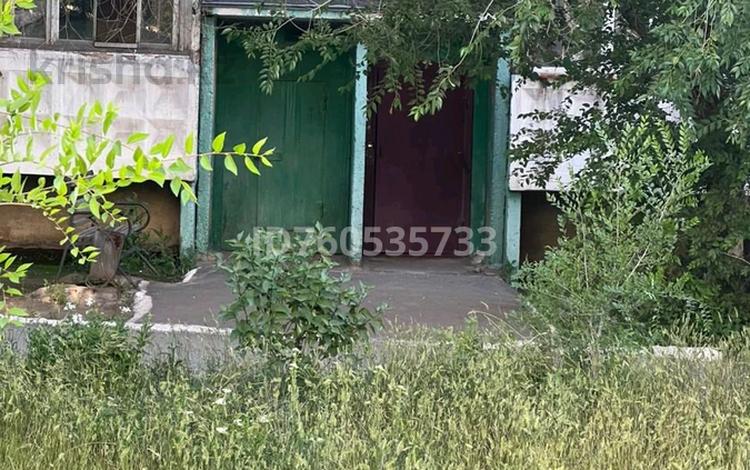 2-бөлмелі пәтер · 49.5 м² · 1/6 қабат, Горка дружбы 3, бағасы: 9 млн ₸ в Темиртау — фото 12