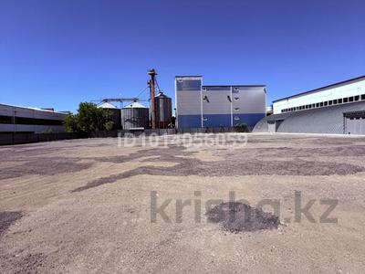 Еркін, қоймалар · 3400 м², бағасы: ~ 2.4 млн ₸ в Астане, р-н Байконур