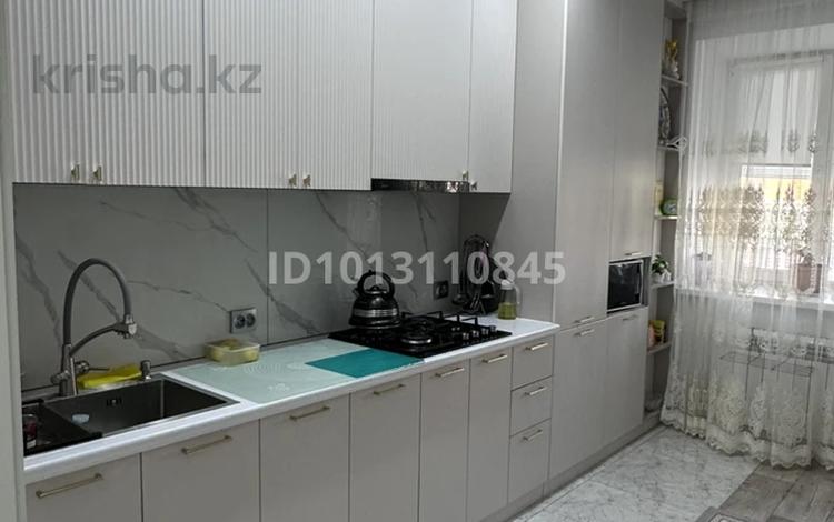 1-бөлмелі пәтер · 61.2 м² · 3/5 қабат, мкр. Алтын орда, Батыс 2, бағасы: 26 млн ₸ в Актобе — фото 2