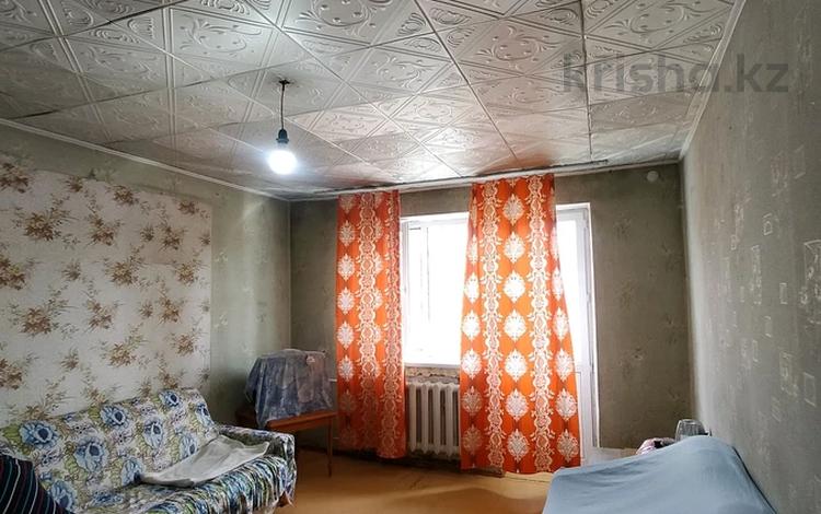 1-комнатная квартира, 30 м², 3/3 этаж, жетысу — возле кольца за 10 млн 〒 в Талдыкоргане — фото 2