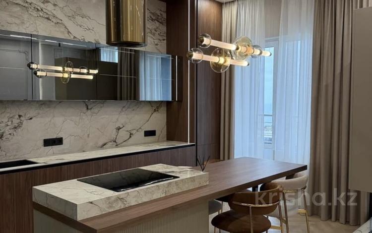 4-комнатная квартира · 235 м² · 3/4 этаж, Жамакаева 252 за 2.5 млн ₸ в Алматы, Медеуский р-н — фото 2
