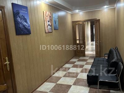 Офисы, образование, кабинеты и рабочие места · 20 м² за 55 000 〒 в Актобе, Новый город