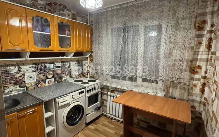 3-комнатная квартира · 58 м² · 4/5 этаж, Майкудук, 12й микрорайон за 150 000 ₸ в Караганде, Алихана Бокейханова р-н — фото 2