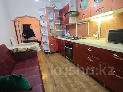 3-комнатная квартира · 64 м² · 2/5 этаж, мкр Тастак-3, Аносова за 41 млн ₸ в Алматы, Алмалинский р-н
