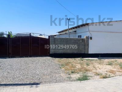 Отдельный дом · 3 комнаты · 100 м² · 10 сот., Бухар жырау 22 — Абак батыр за 18 млн ₸ в Туркестане