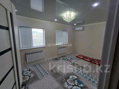Продажа домов и дачи в Атырауской обл.: Отдельный дом · 4 комнаты · 150 м² · 9 сот., мкр Кайнар, 6 — Оста Амира маг за 15.5 млн 〒 Отдельный дом · 4 комнаты · 150 м² · 9 сот., мкр Кайнар, 6 — Оста Амира маг за 15.5 млн 〒 в Атырау