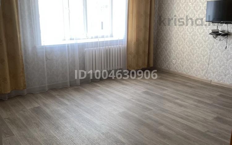 2-комнатная квартира · 65 м² · 5/10 этаж, проспект Шакарима Кудайбердыулы 2/1 — Пересечение улица А.Пушкина - Астана моторс- 114 школа за 250 000 ₸ в Алматы р-н — фото 2