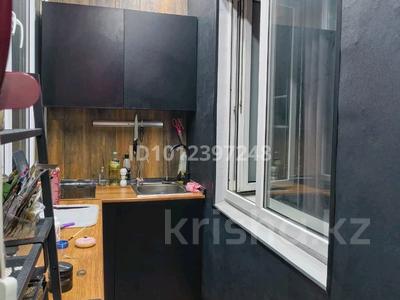 1-бөлмелі пәтер · 35 м² · 5/5 қабат, мкр Аксай-2 40, бағасы: 29 млн ₸ в Алматы, Ауэзовский р-н