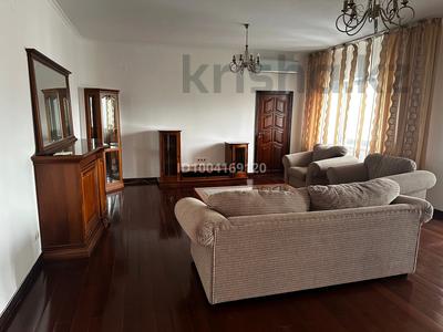 4-бөлмелі пәтер · 158 м² · 4/6 қабат, мкр Самал-2 91 — Бектурова, бағасы: 750 000 〒 в Алматы, Медеуский р-н