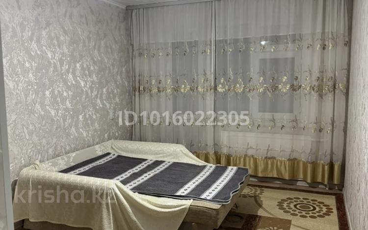 1-комнатная квартира · 38 м² · 4/5 этаж, мкр Самал 33 за 90 000 ₸ в Таразе — фото 2