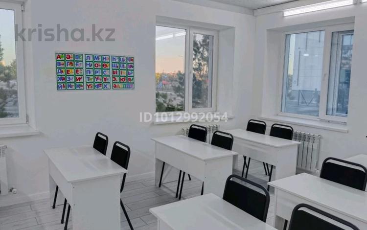 Свободное назначение, образование, кабинеты и рабочие места · 90.5 м² за 5 000 ₸ в Астане, Сарыарка р-н — фото 2