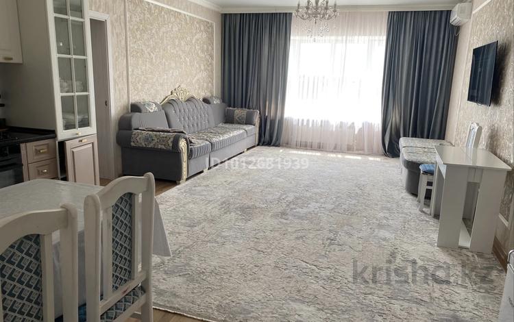 3-комнатная квартира · 87 м², мкр. Алтын орда, Баишева 7А — Алии Молдагуловой за 33 млн ₸ в Актобе — фото 2