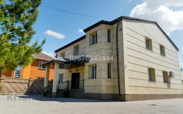 9-комнатный дом посуточно, 400 м², Жанкент 110 за 80 000 〒 в Астане, Алматы р-н — фото 2