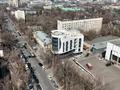 Еркін, кеңселер, дүкендер мен бутиктер, сұлулық салондары, монша, қонақ үй және демалыс орындары, фитнес және спорт, медорталықтар мен дәріханалар, білім орталықтары, ойын-сауық, конференц-залдар, кабинеттер және жұмыс орындары, студиялар · 3000 м², бағасы: 69 млн ₸ в Алматы, Медеуский р-н