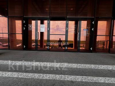 Аренда коммерческой недвижимости в Карагандинской обл.: Свободное назначение, офисы, магазины и бутики, склады, кабинеты и рабочие места, студии · 1200 м² за 4.2 млн 〒 Свободное назначение, офисы, магазины и бутики, склады, кабинеты и рабочие места, студии · 1200 м² за 4.2 млн 〒 в Караганде, Казыбек би р-н