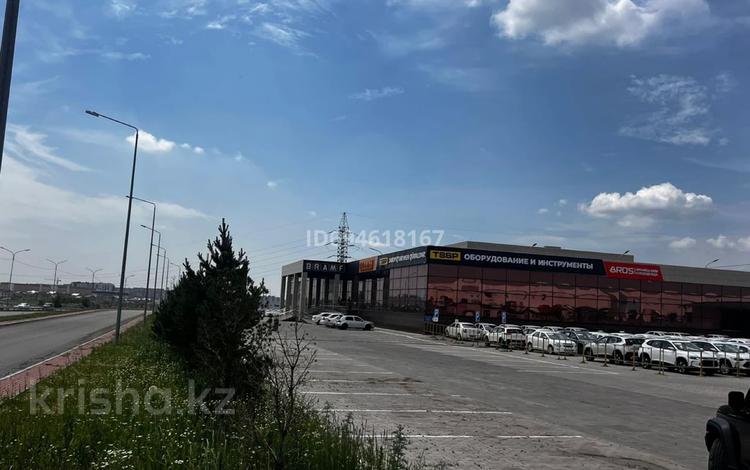 Свободное назначение, офисы, магазины и бутики, склады, кабинеты и рабочие места, студии · 1200 м² за 4.2 млн 〒 в Караганде, Казыбек би р-н — фото 26
