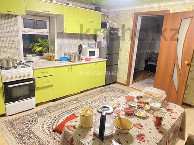 Жеке үй · 3 бөлме · 90 м² · 12 жүзд., Восточный правый — Рсу, бағасы: 13 млн ₸ в Семее