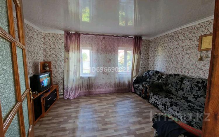 Отдельный дом · 3 комнаты · 60 м² · 10 сот., Аблайхана 171 — Школа 1 за 8 млн 〒 в Акколе — фото 2