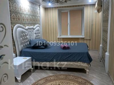 3-комнатная квартира · 70 м² · 3/5 этаж, 3 укреплённый квартал 7 — Набережка, старый базар, Аскар магазин за 15 000 ₸ в 