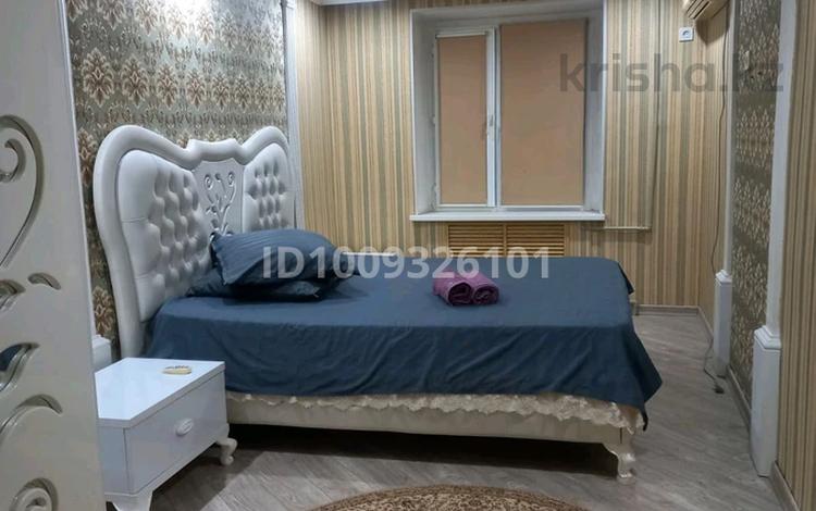 3-бөлмелі пәтер · 70 м² · 3/5 қабат, 3 укреплённый квартал 7 — Набережка, старый базар, Аскар магазин, бағасы: 15 000 ₸ в  — фото 2