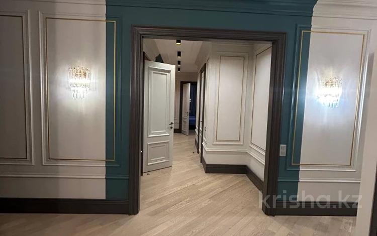 6-комнатная квартира · 190 м² · 5/18 этаж, Туркестан 18 за 250 млн ₸ в Астане, Есильский р-н — фото 25