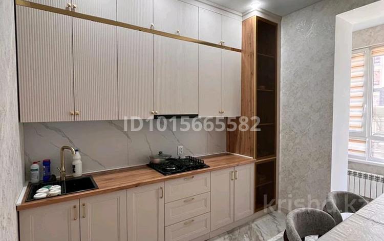 1-комнатная квартира · 55 м² · 7/9 этаж, мкр 11 13 за 2 500 ₸ в Актобе — фото 16