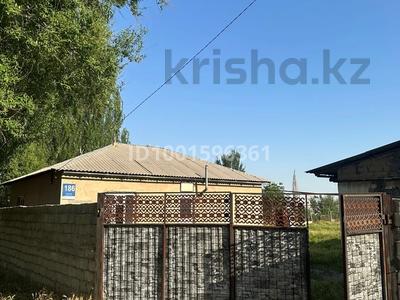 Продажа домов и дачи в Туркестанской обл.: Отдельный дом · 4 комнаты · 121 м² · 24 сот., Төле би 186 — Савхоз Капланбек за 15 млн 〒 Отдельный дом · 4 комнаты · 121 м² · 24 сот., Төле би 186 — Савхоз Капланбек за 15 млн 〒 в Сарыагаш