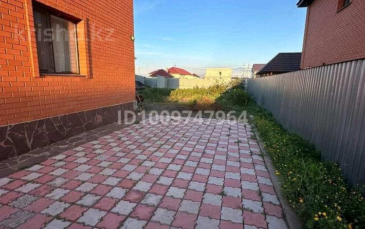 Отдельный дом · 6 комнат · 200 м² · 10 сот., Зайсан — Рядом школа Дара за 76 млн ₸ в Косшы — фото 2
