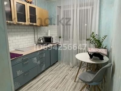 2-комнатная квартира · 48 м² · 3/5 этаж, мкр 4 14 за 160 000 ₸ в Уральске