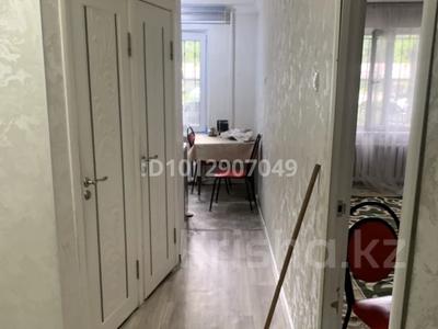3 бөлме · 60 м² · 1/5 қабат, Менделеева — Военный городок, бағасы: 85 000 ₸ в Боралдае (Бурундай), мкр Водник-1