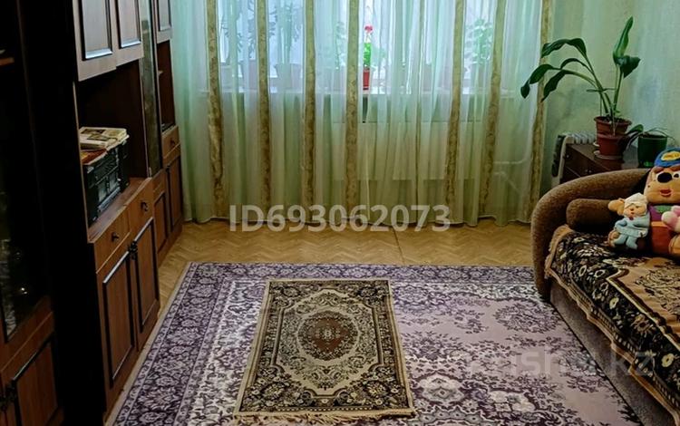 2-комнатная квартира, 45 м², 5/9 этаж, Академика Сатпаева за 18 млн 〒 в Павлодаре — фото 2
